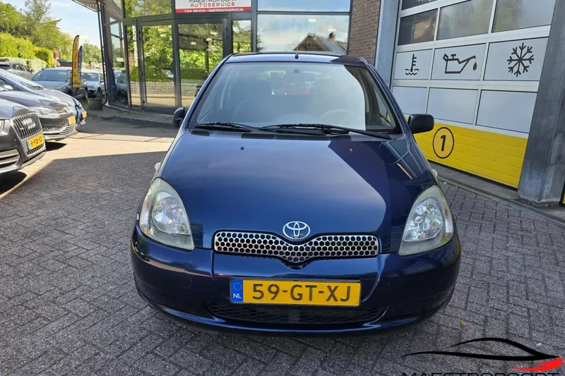 Toyota Yaris (2001)
