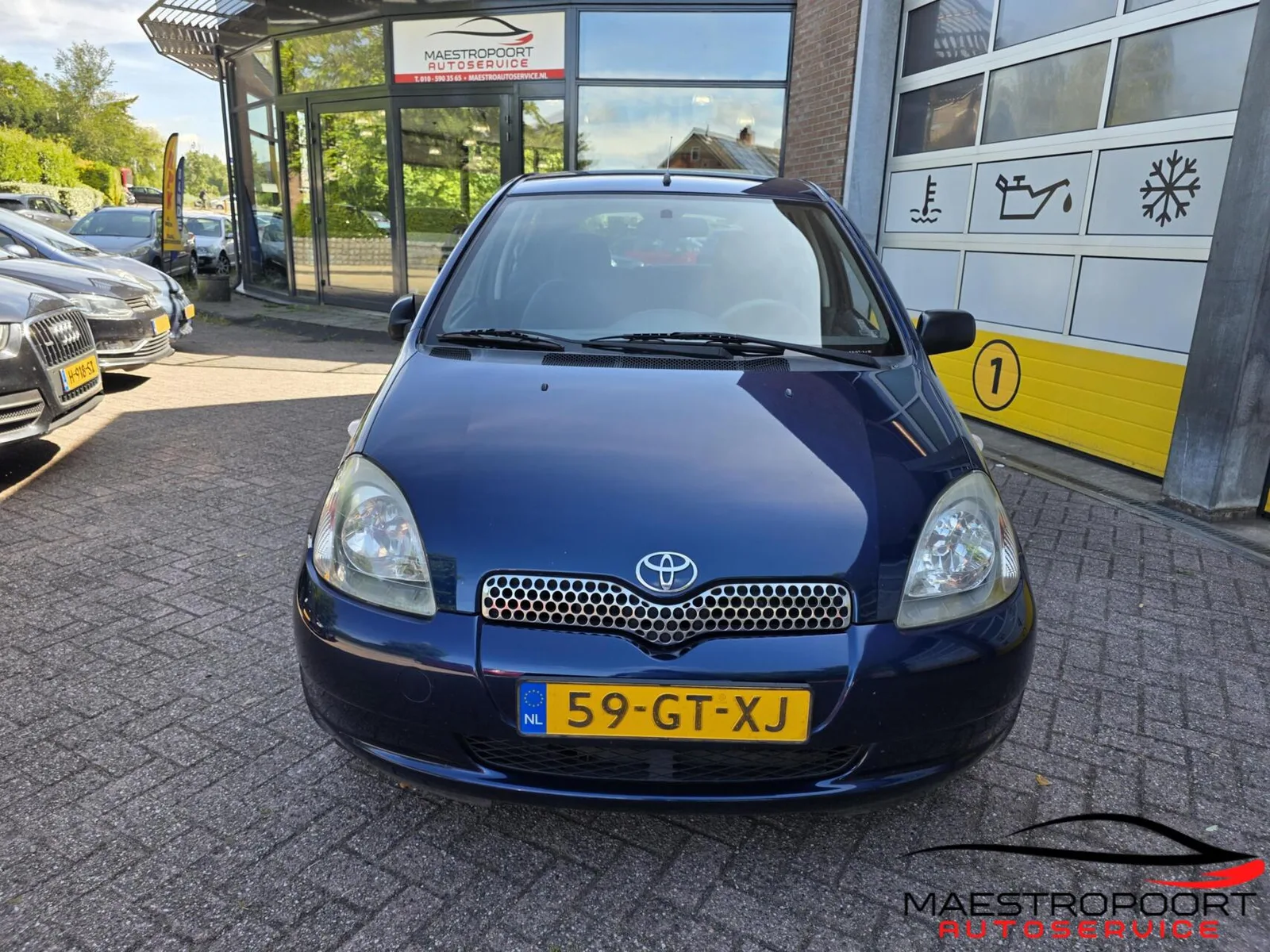 Toyota Yaris (2001) — foto 1