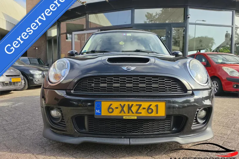MINI One (2012)