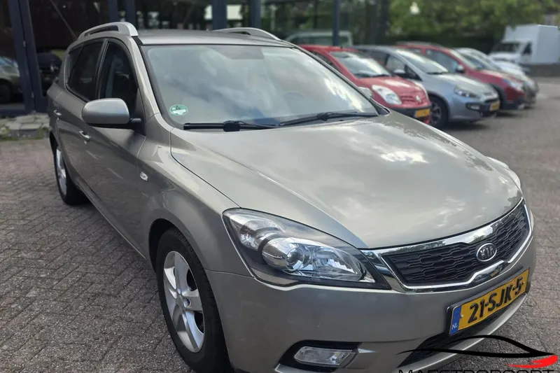 Kia Cee'd (2012)