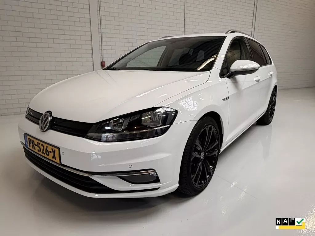 Volkswagen Golf (2017) — foto 1