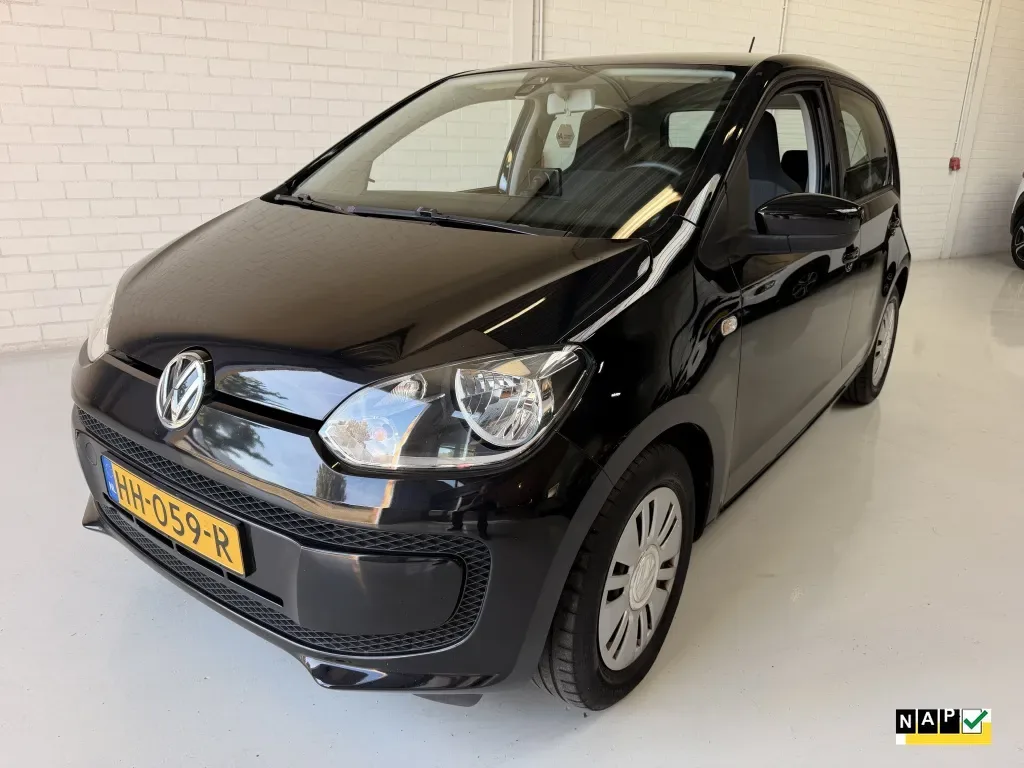 Volkswagen Up! (2015) — foto 1