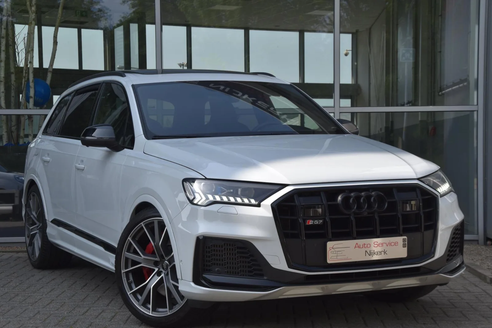 Audi SQ7 (2019) — foto 1