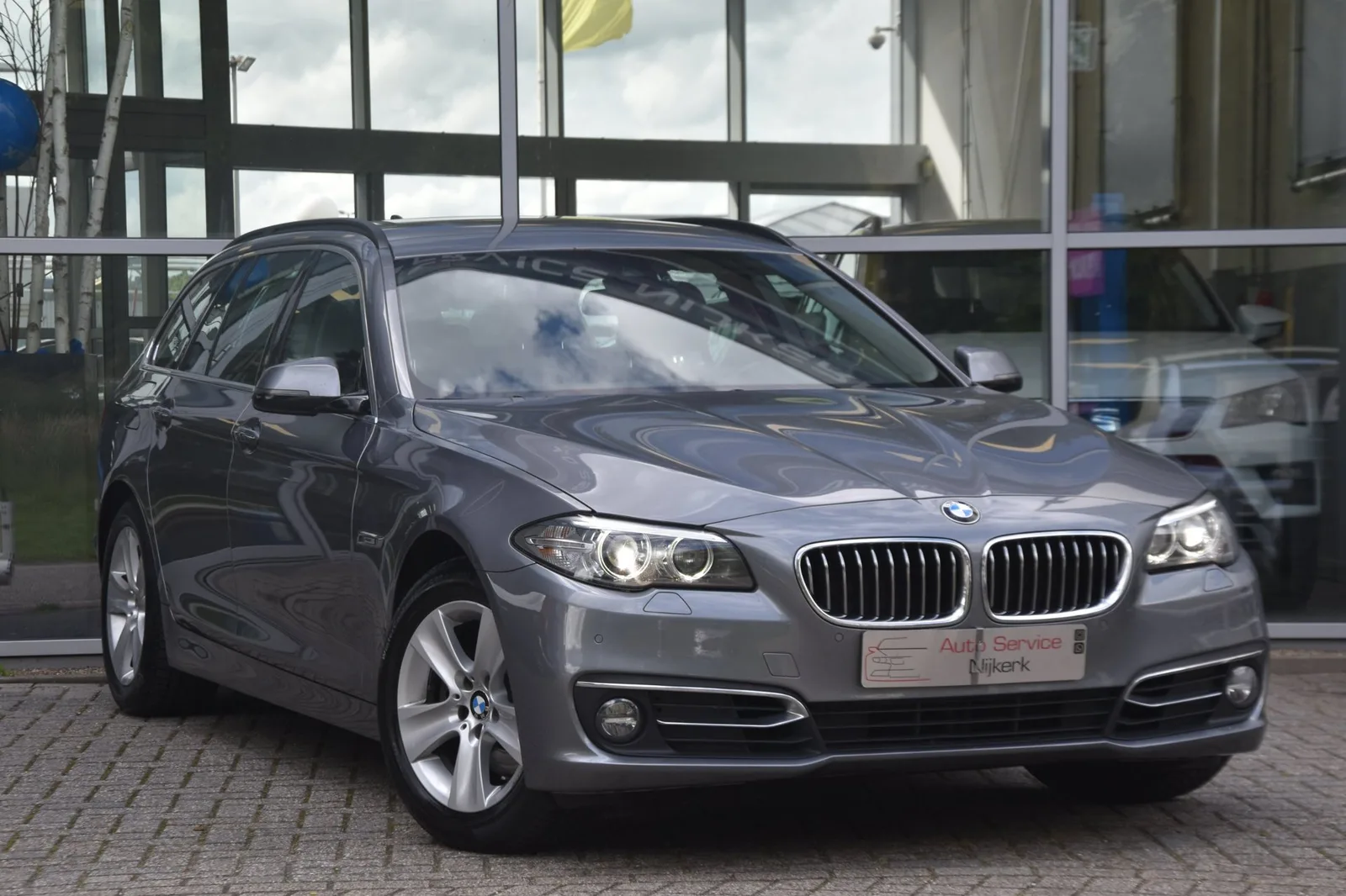 BMW 5-Serie (2013) — foto 1