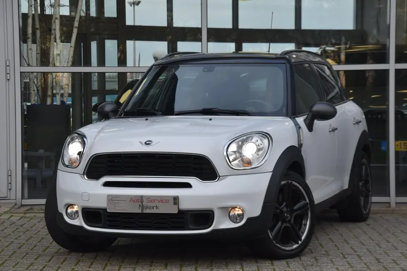 MINI Countryman (2011)