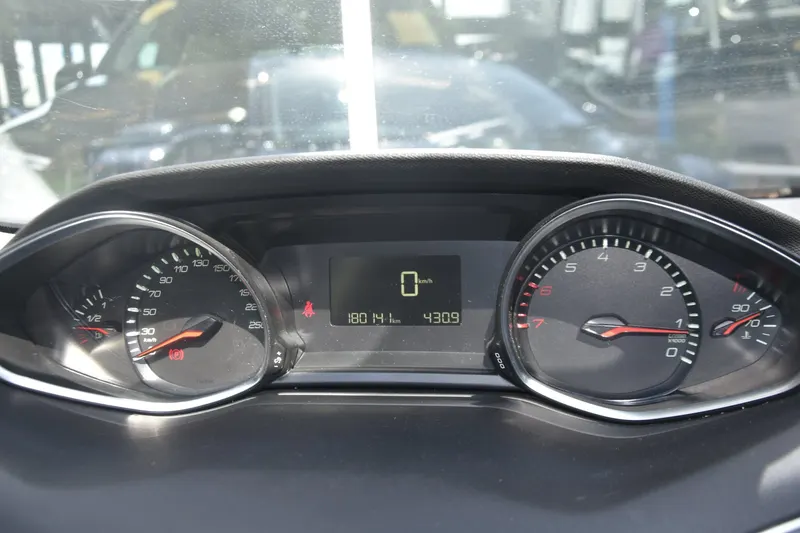 Peugeot 308 (2016)