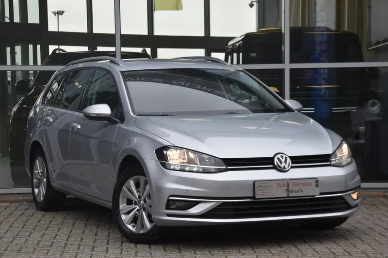 Volkswagen Golf (2020)