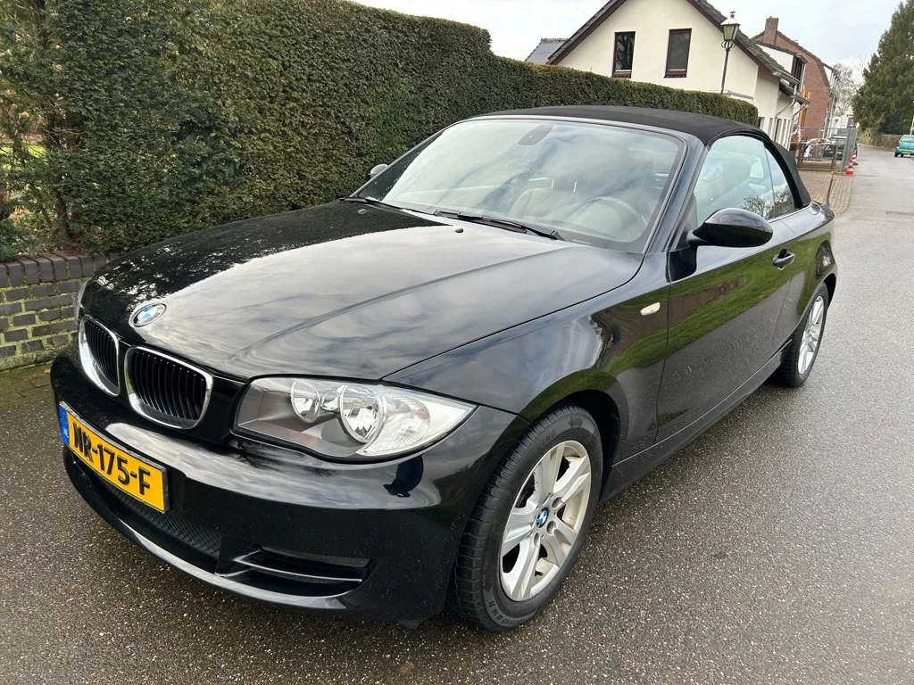 BMW 1-Serie (2009) — foto 1