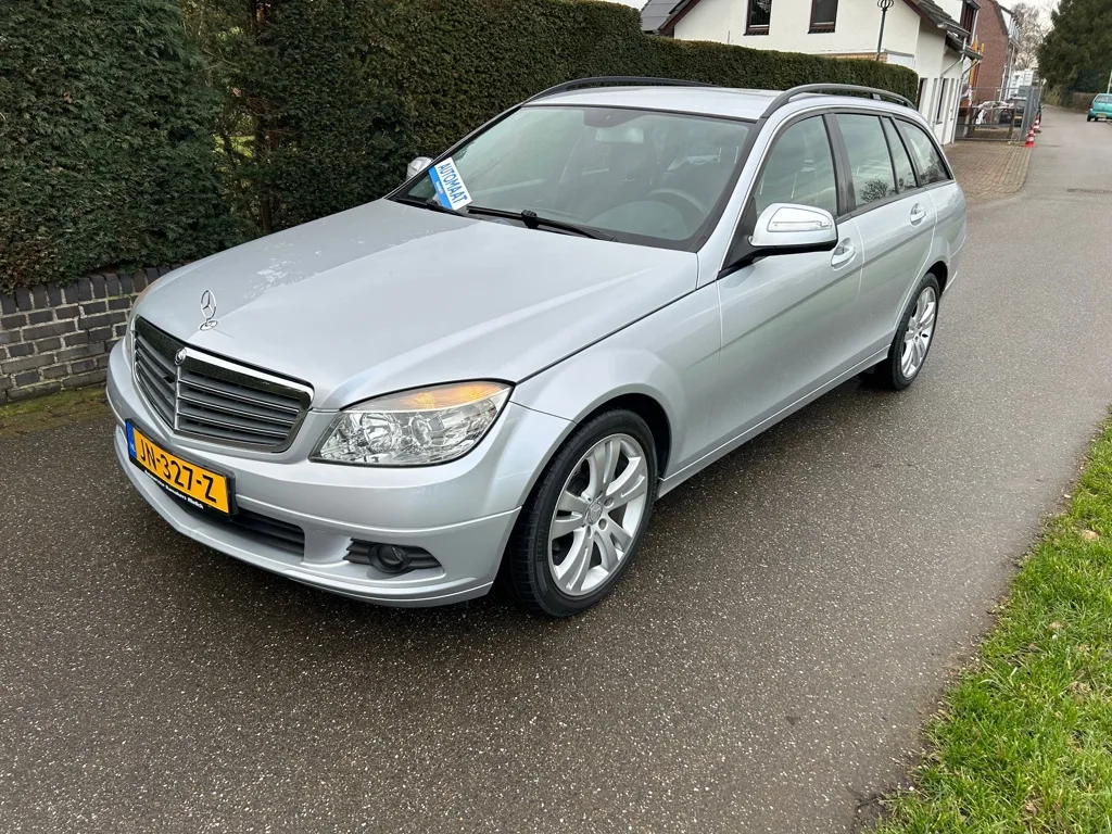 Mercedes-Benz C-Klasse (2008) — foto 1