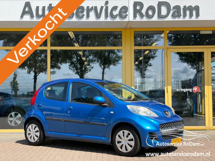 Peugeot 107 (2011) — foto 1