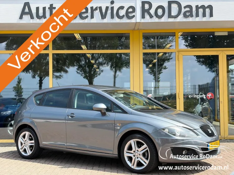 SEAT Leon (2012) — foto 1