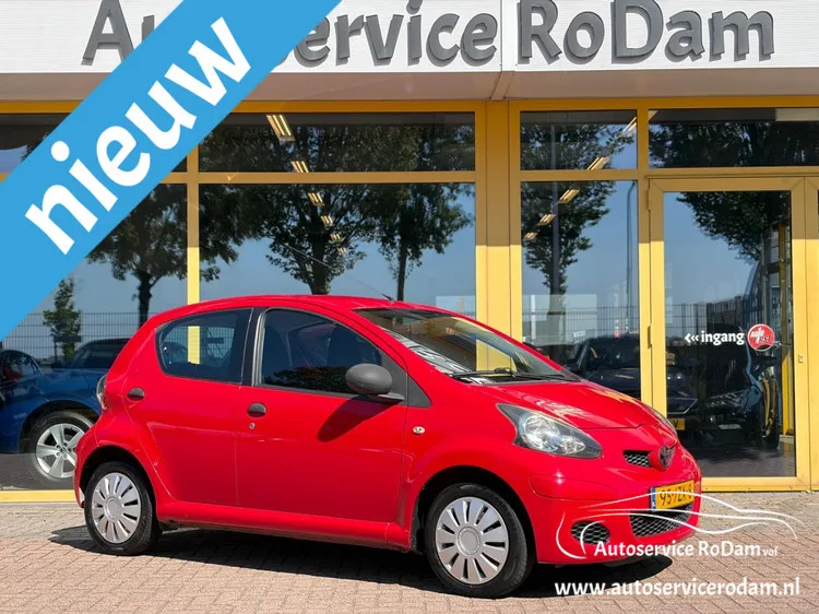 Toyota Aygo (2009) — foto 1