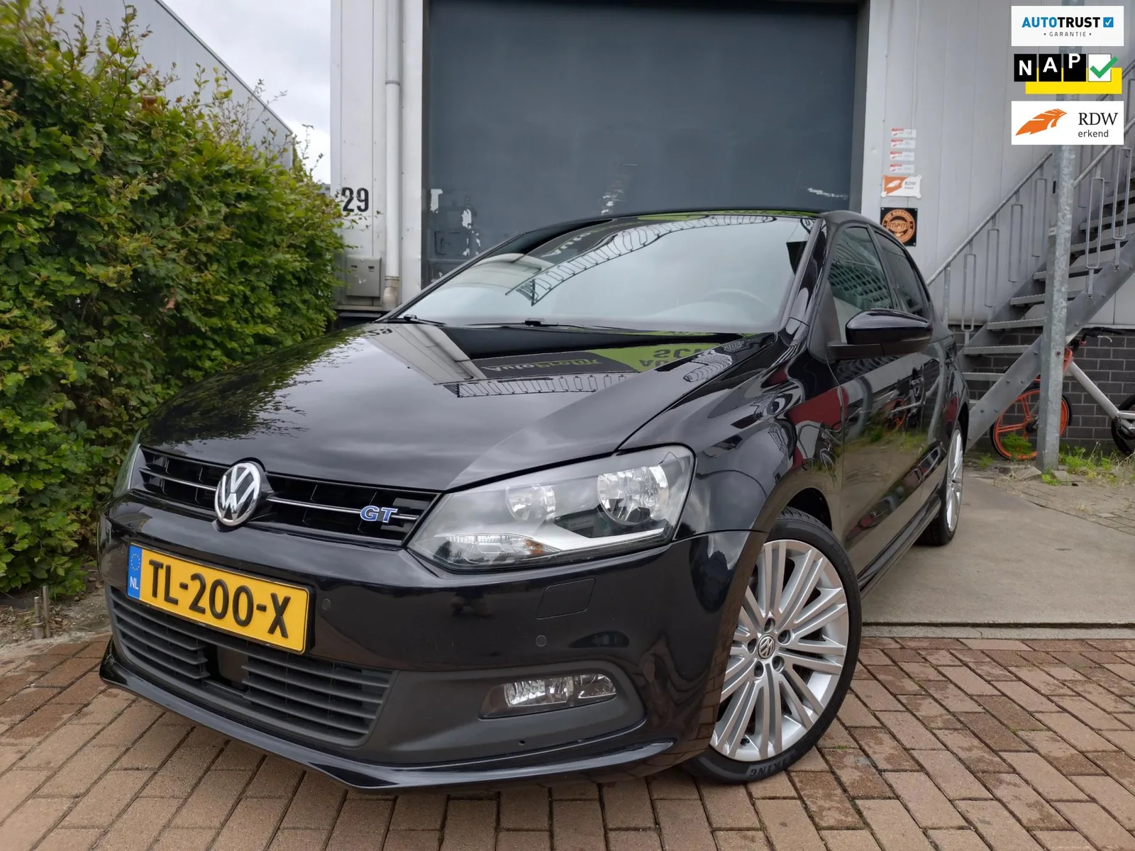 Volkswagen Polo (2016) — foto 1
