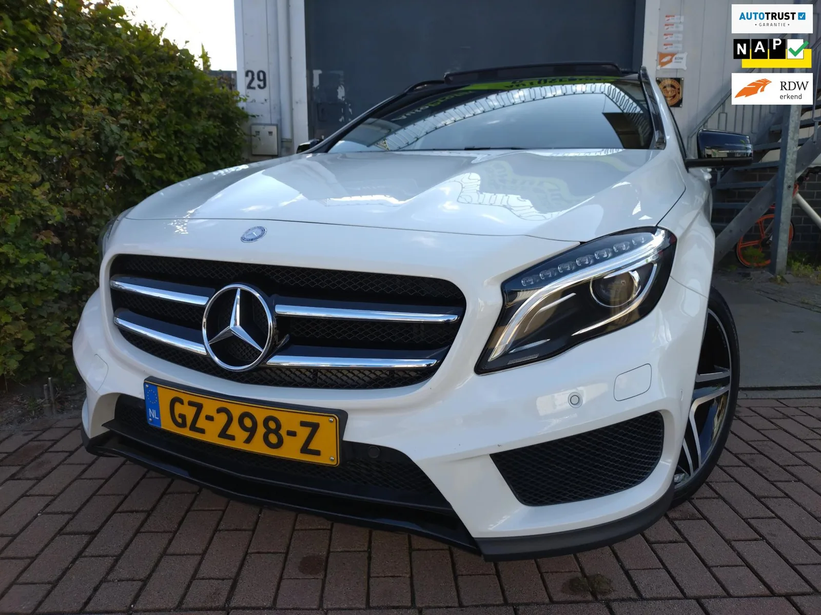 Mercedes-Benz GLA-Klasse (2015) — foto 1