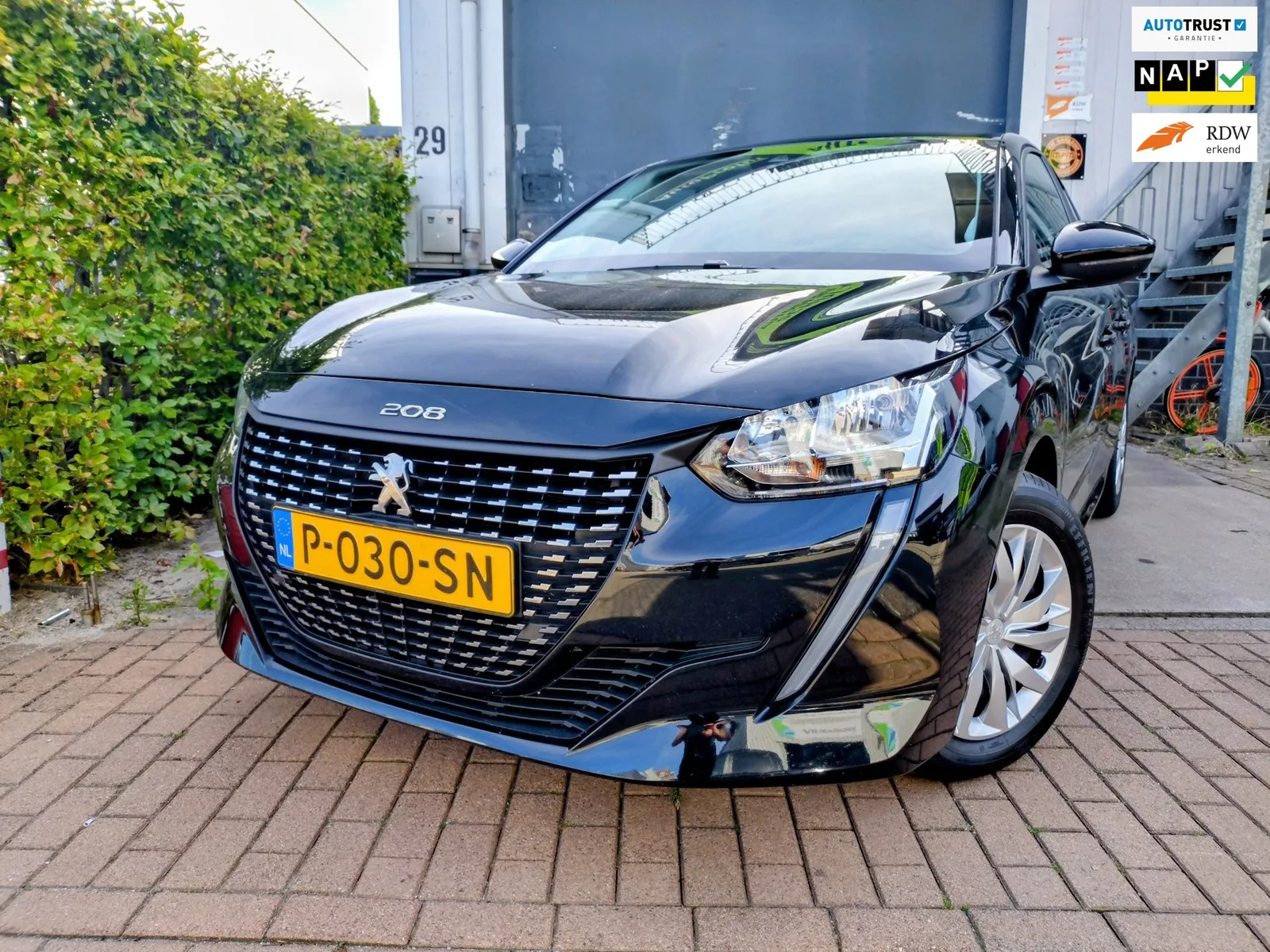 Peugeot 208 (2022) — foto 1