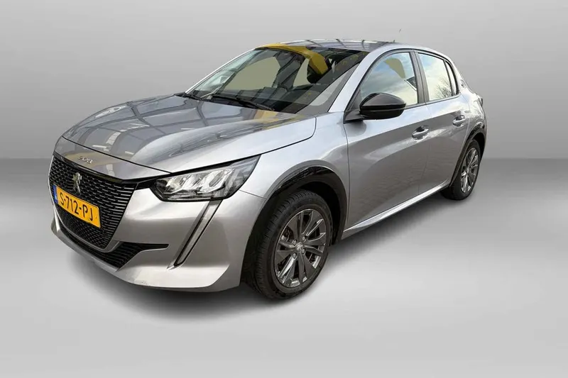 Peugeot e-208 (2023)