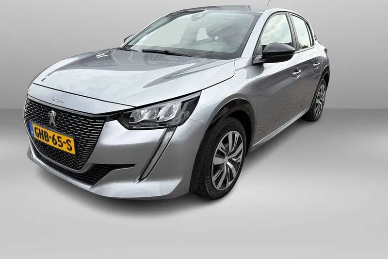 Peugeot e-208 (2023)