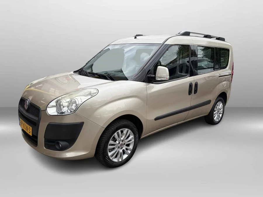 Fiat Doblo (2010) — foto 1