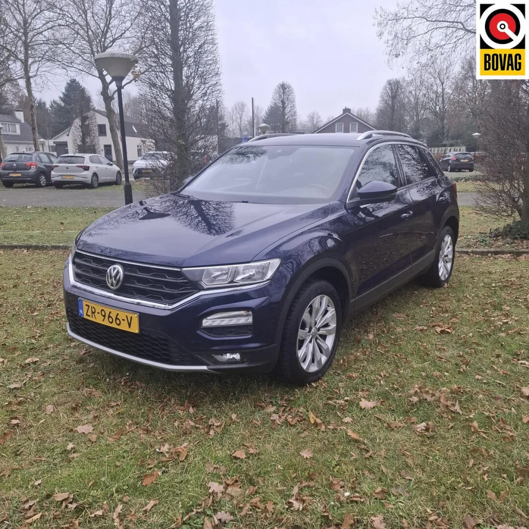 Volkswagen T-Roc (2019) — foto 1