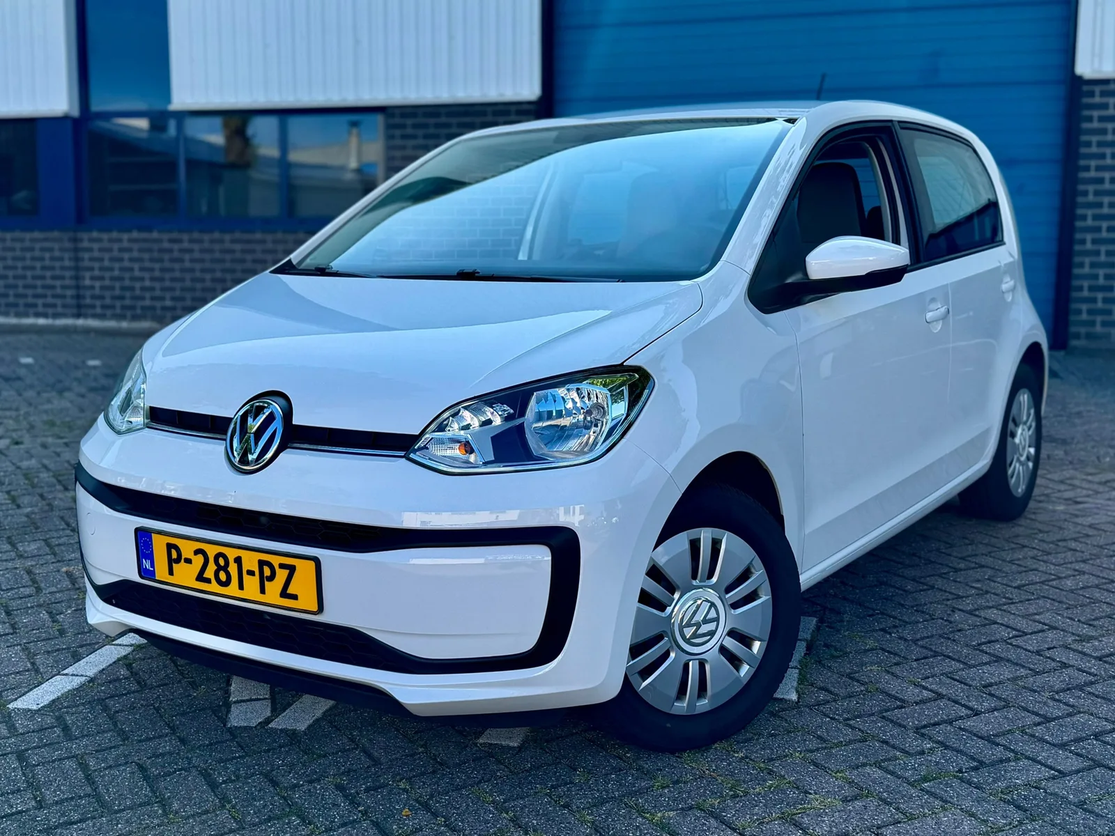 Volkswagen Up! (2019) — foto 1
