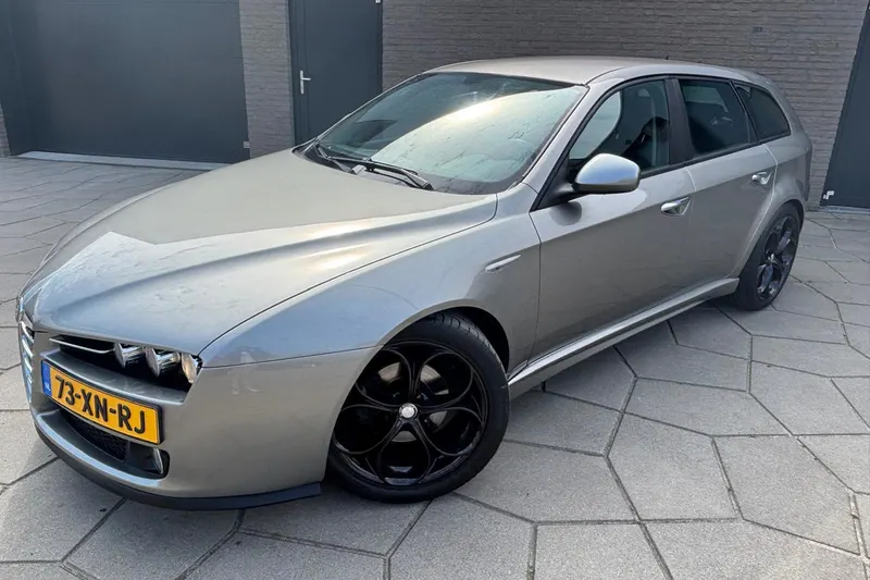 Alfa Romeo 159 Sportwagon (2007)