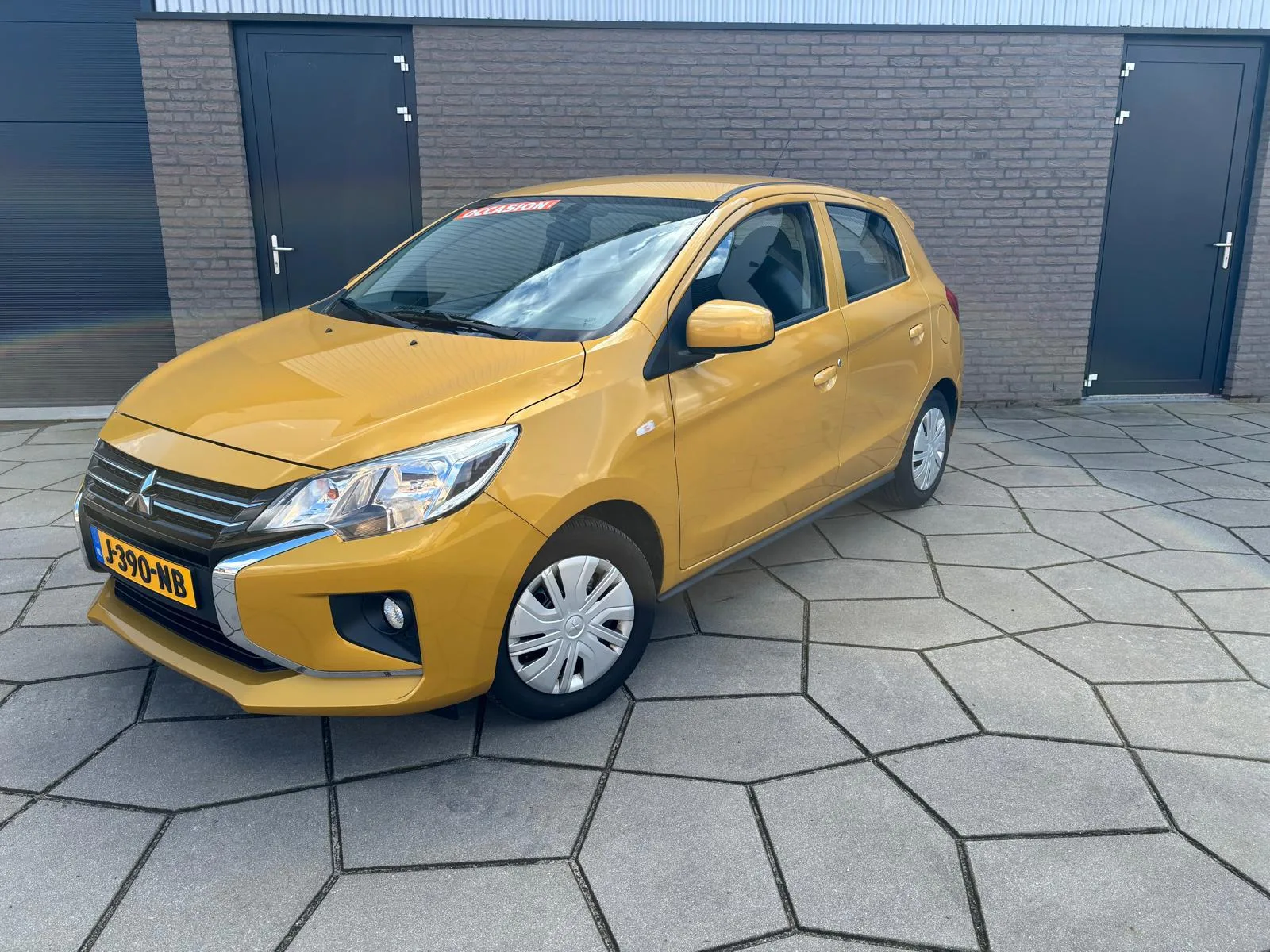 Mitsubishi Space Star (2020) — foto 1