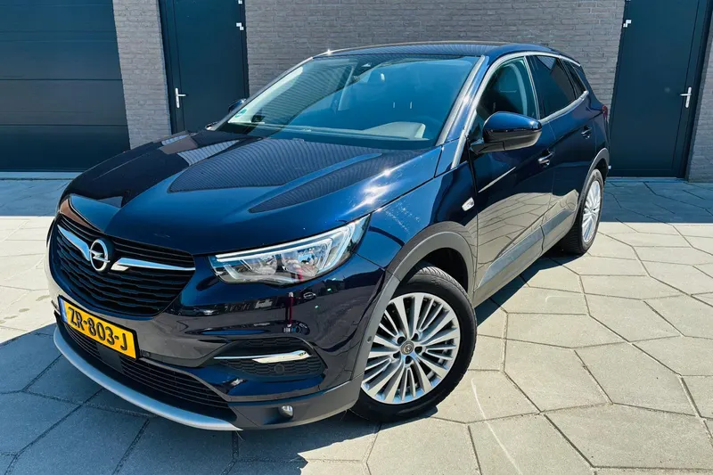 Opel Grandland X (2019)