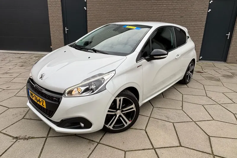 Peugeot 208 (2017)