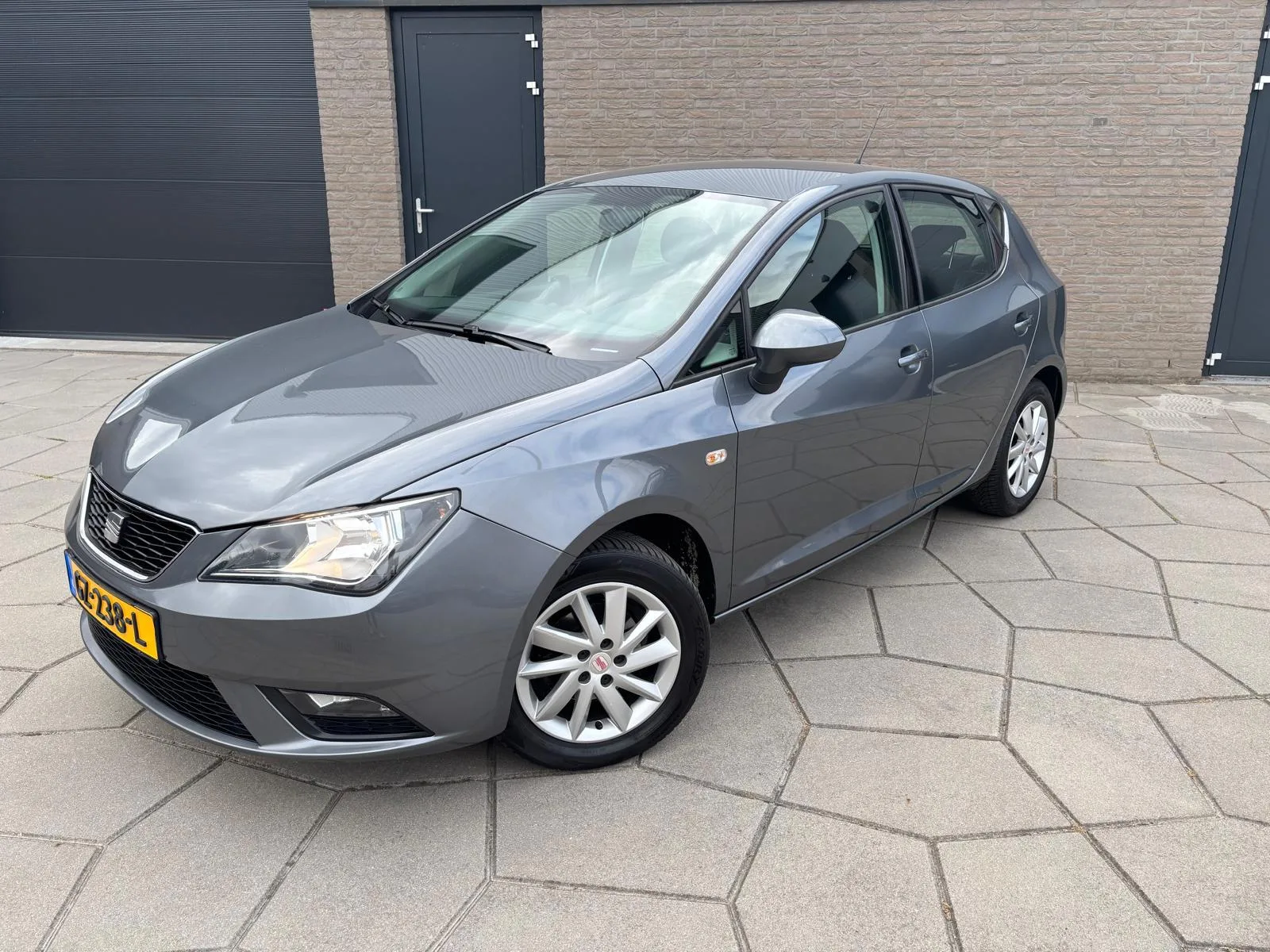SEAT Ibiza (2012) — foto 1