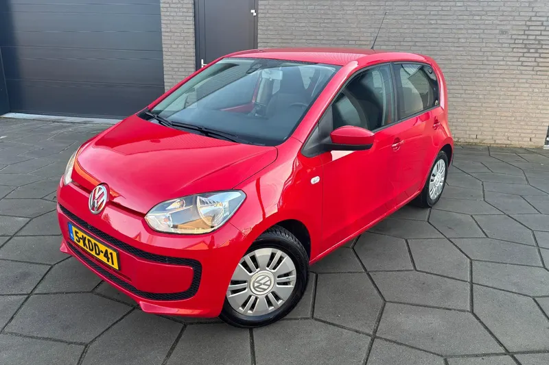 Volkswagen Up! (2013)