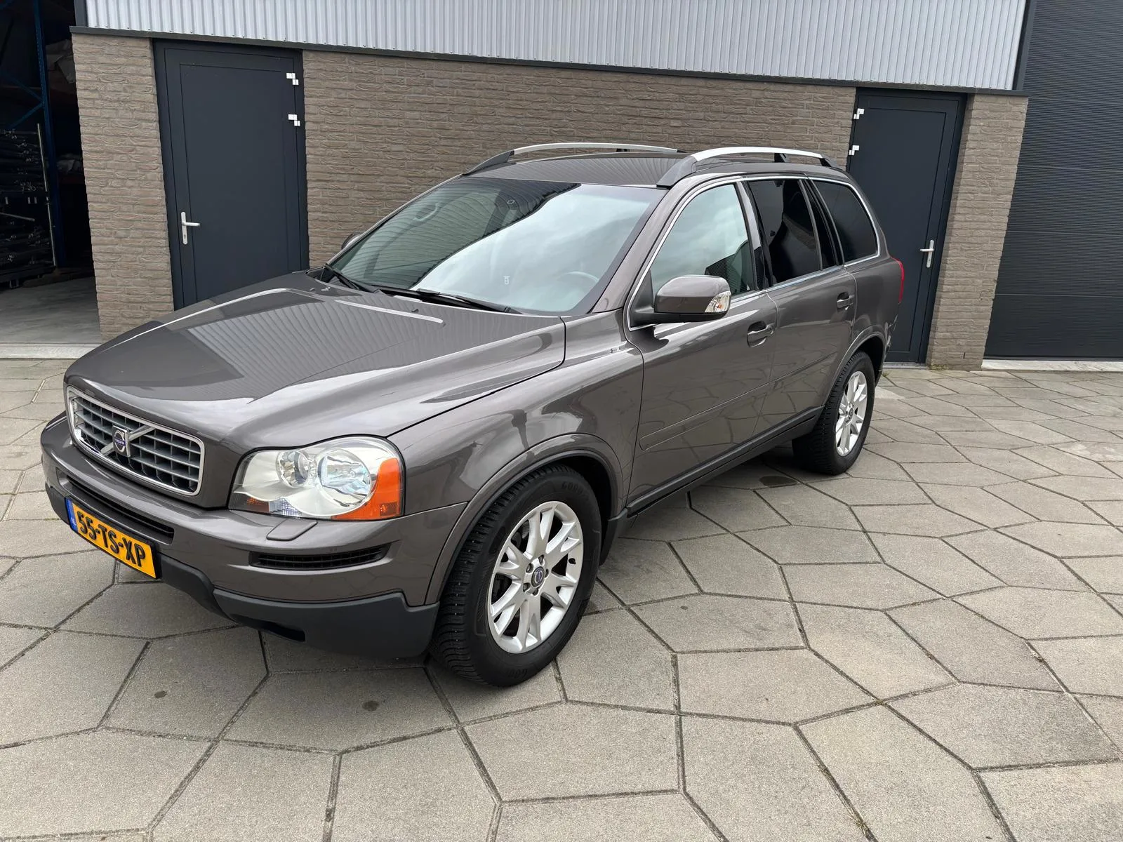 Volvo XC90 (2007) — foto 1