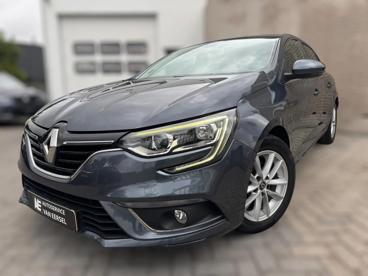 Renault Mégane (2016) — foto 1