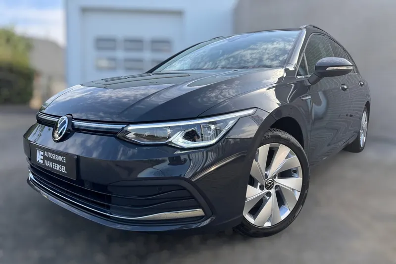 Volkswagen Golf (2022)