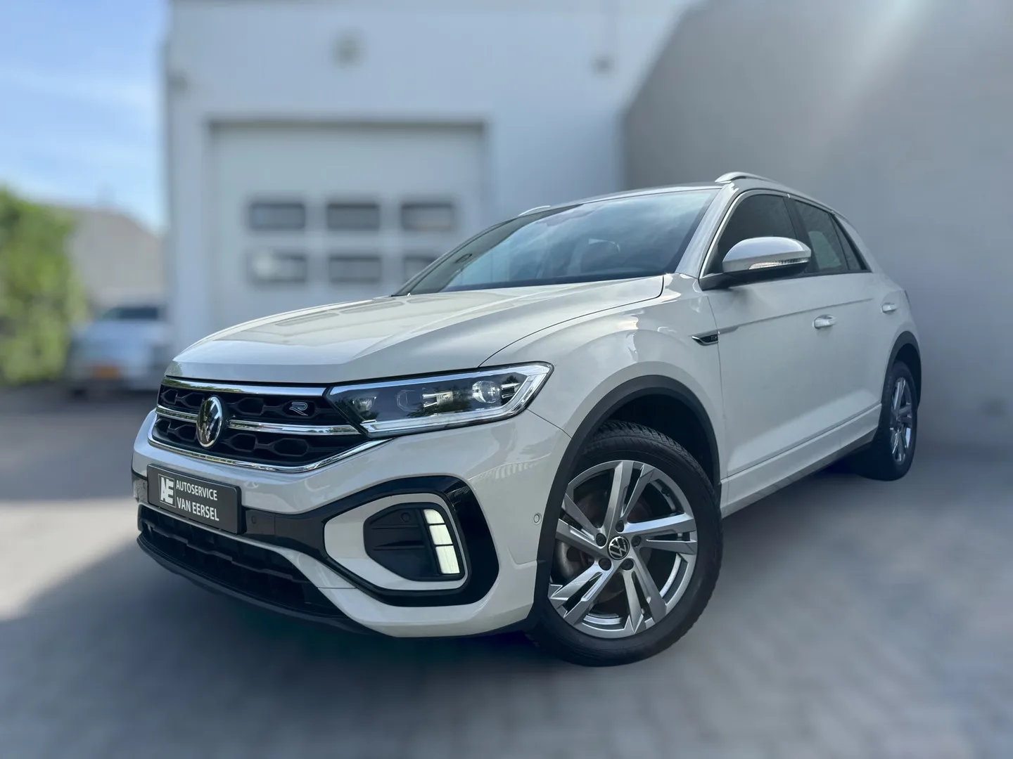 Volkswagen T-Roc (2024) — foto 1