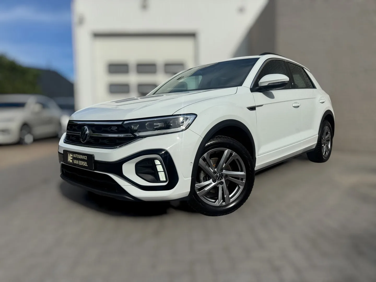 Volkswagen T-Roc (2024) — foto 1