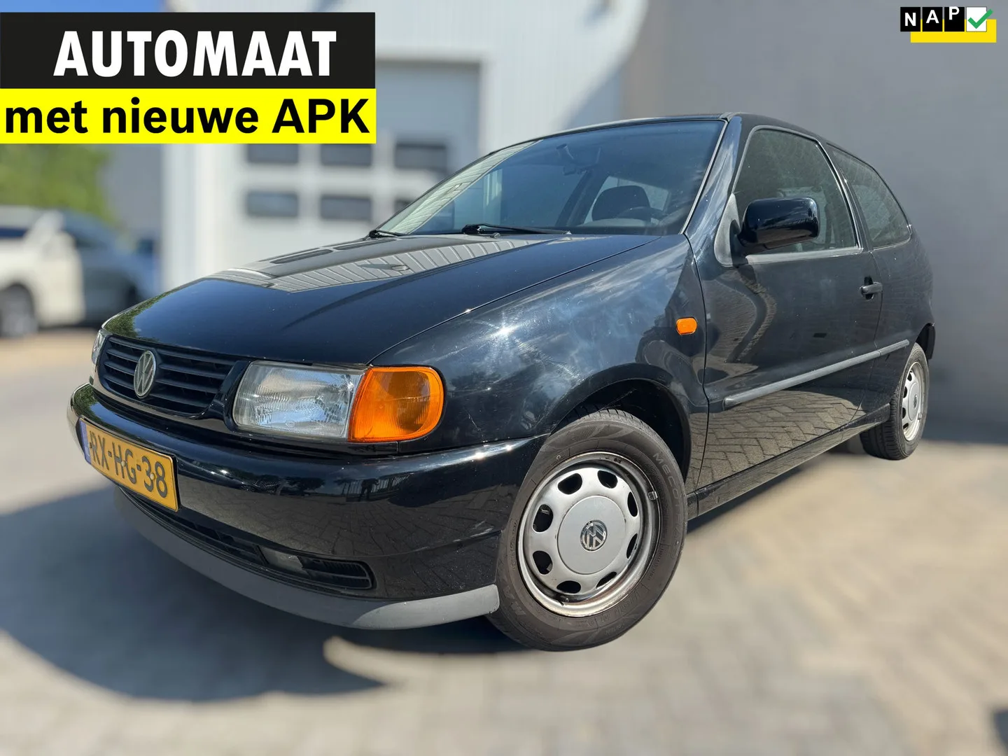 Volkswagen Polo (1997) — foto 1