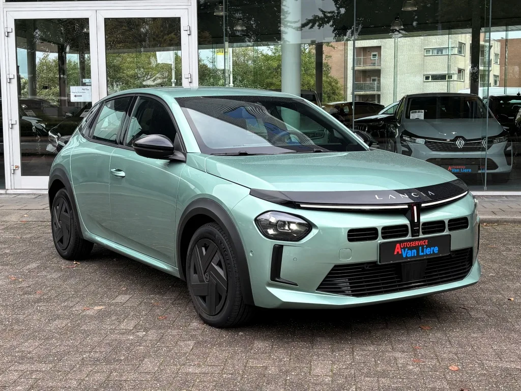 Lancia Ypsilon (2024) — foto 1
