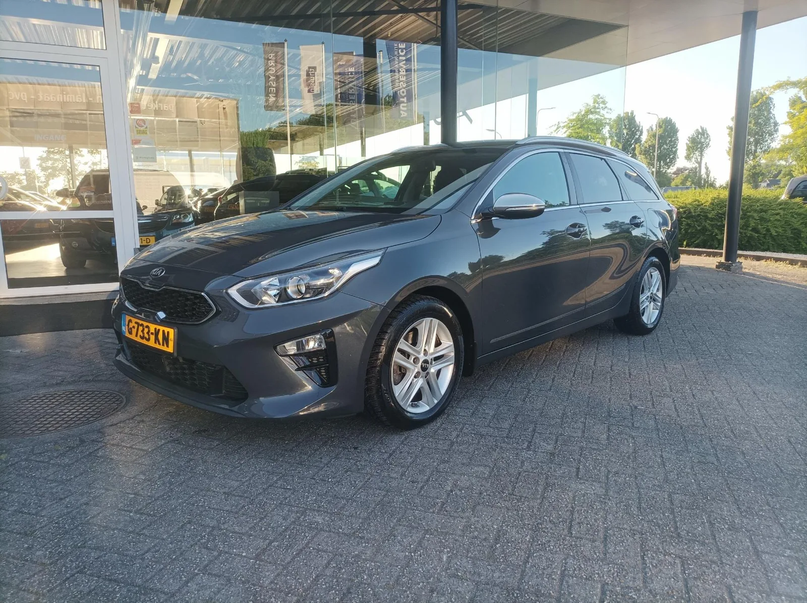 Kia Ceed Sportswagon (2019) — foto 1