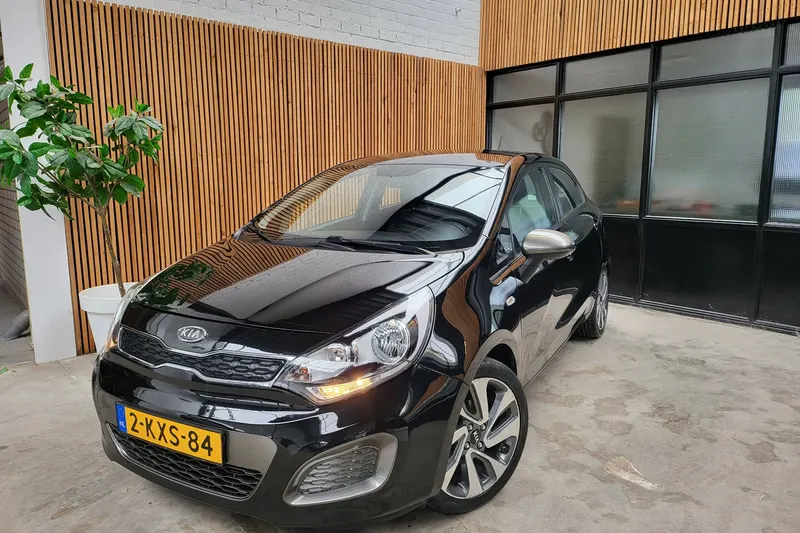 Kia Rio (2013)