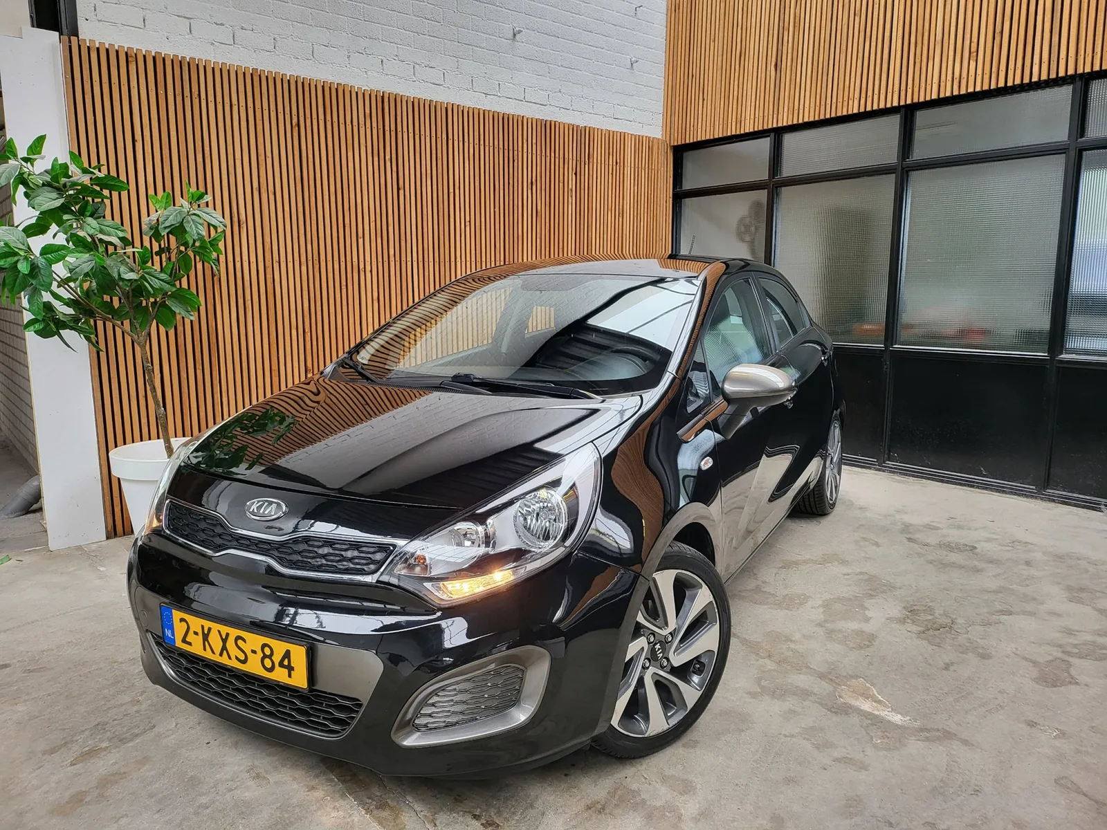 Kia Rio (2013) — foto 1