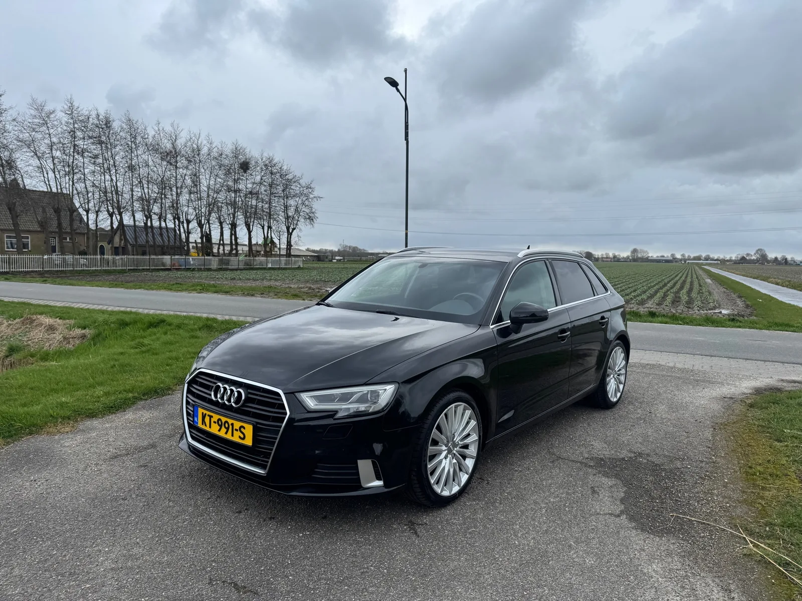 Audi A3 (2017) — foto 1