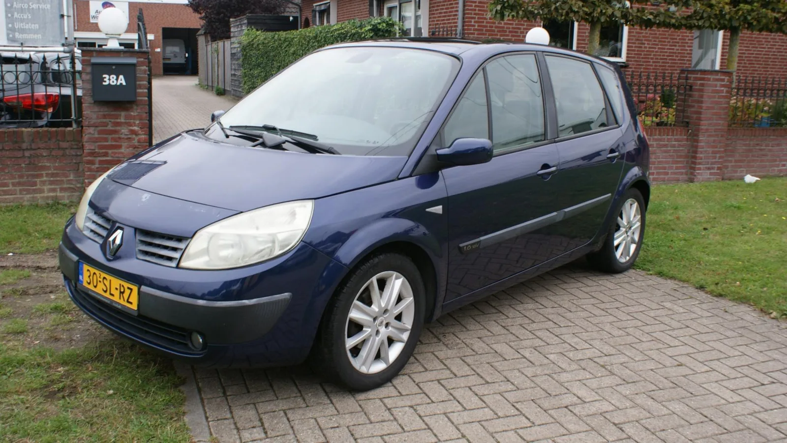 Renault Scénic (2006) — foto 1