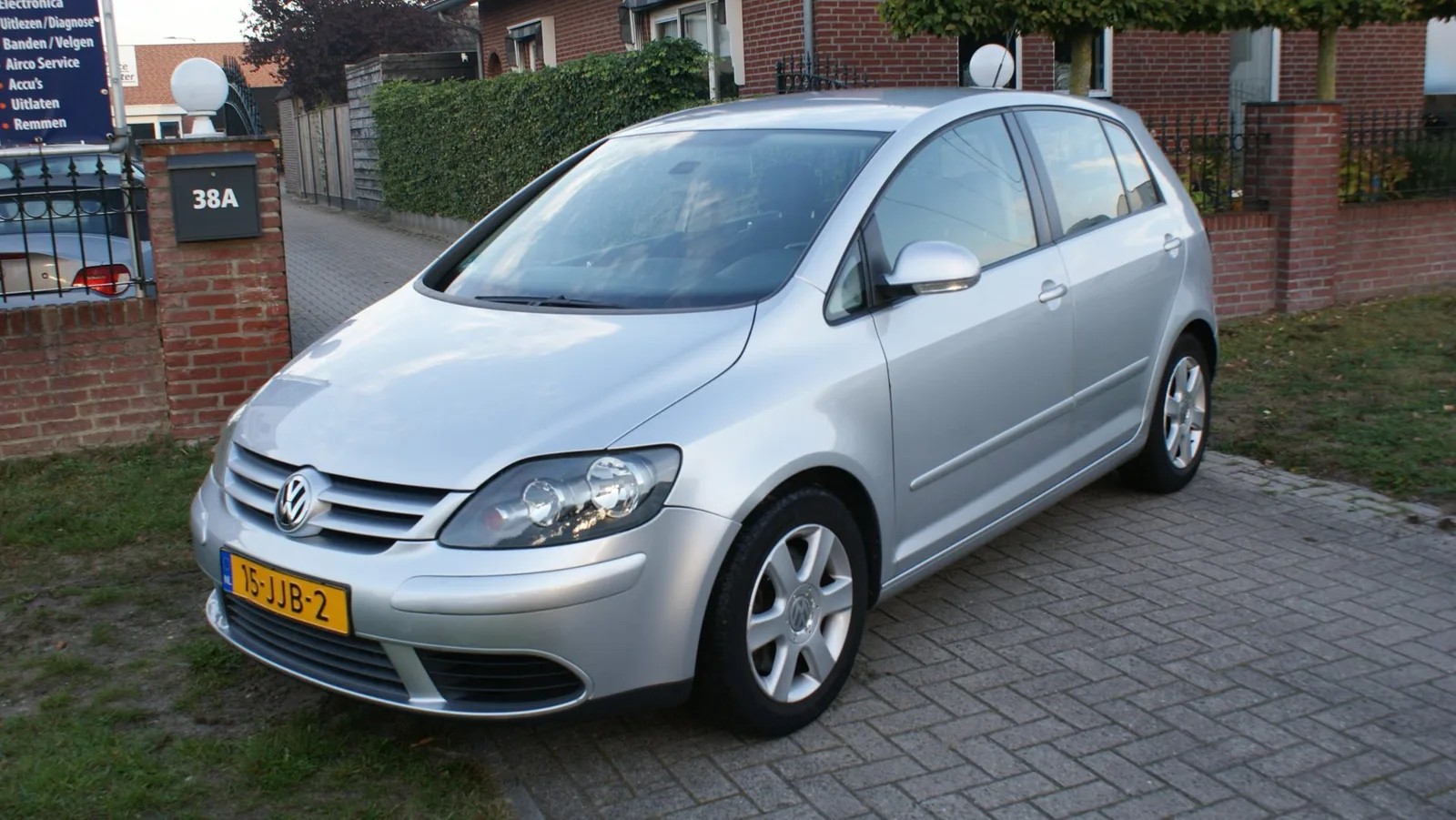 Volkswagen Golf Plus (2009) — foto 1