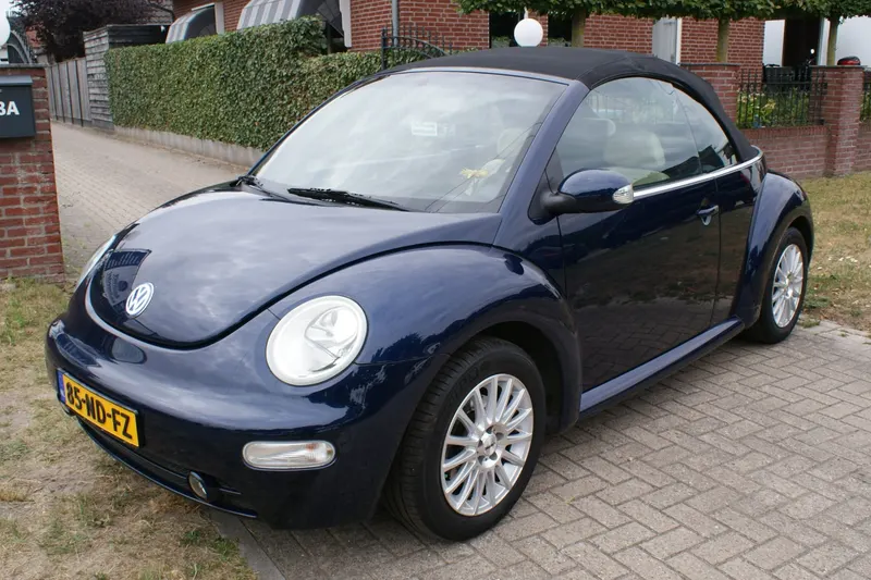 Volkswagen New Beetle (2003)
