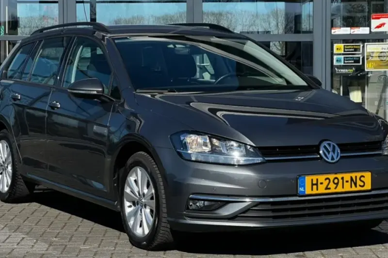 Volkswagen Golf (2020)