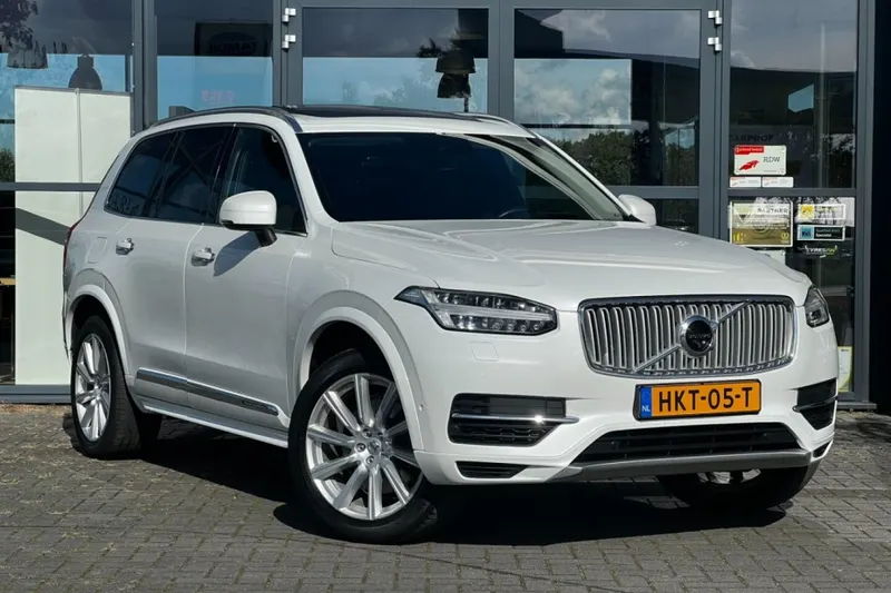 Volvo XC90 (2017)