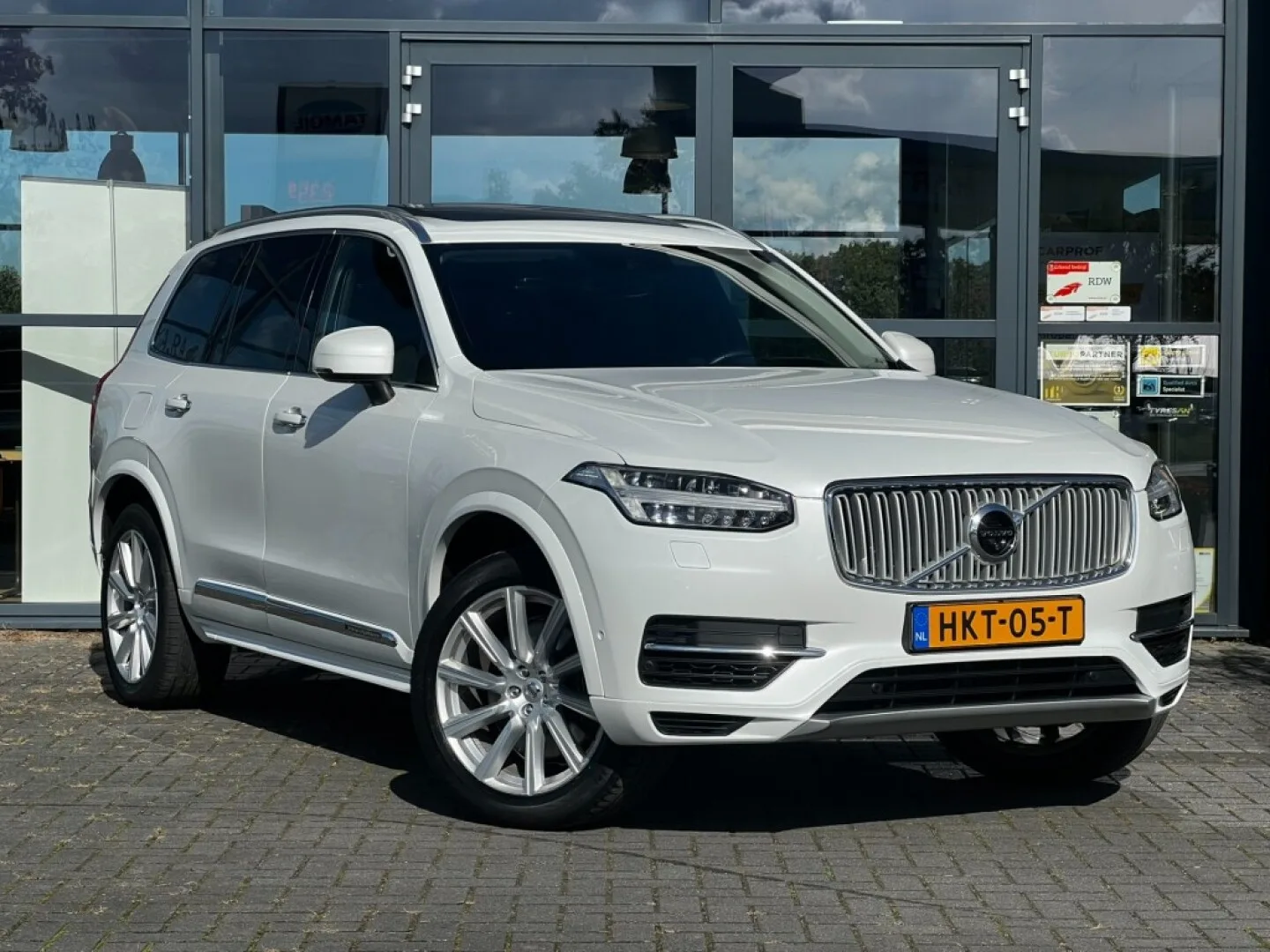 Volvo XC90 (2017) — foto 1