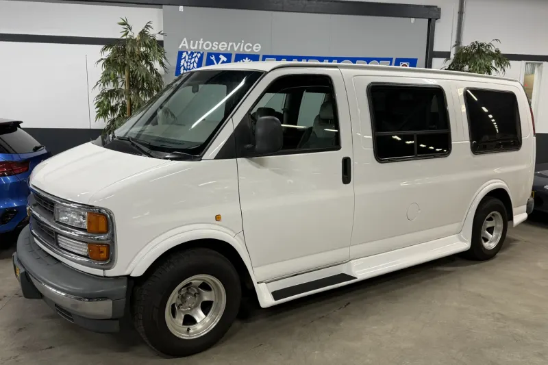 Chevrolet Chevy Van (1997)