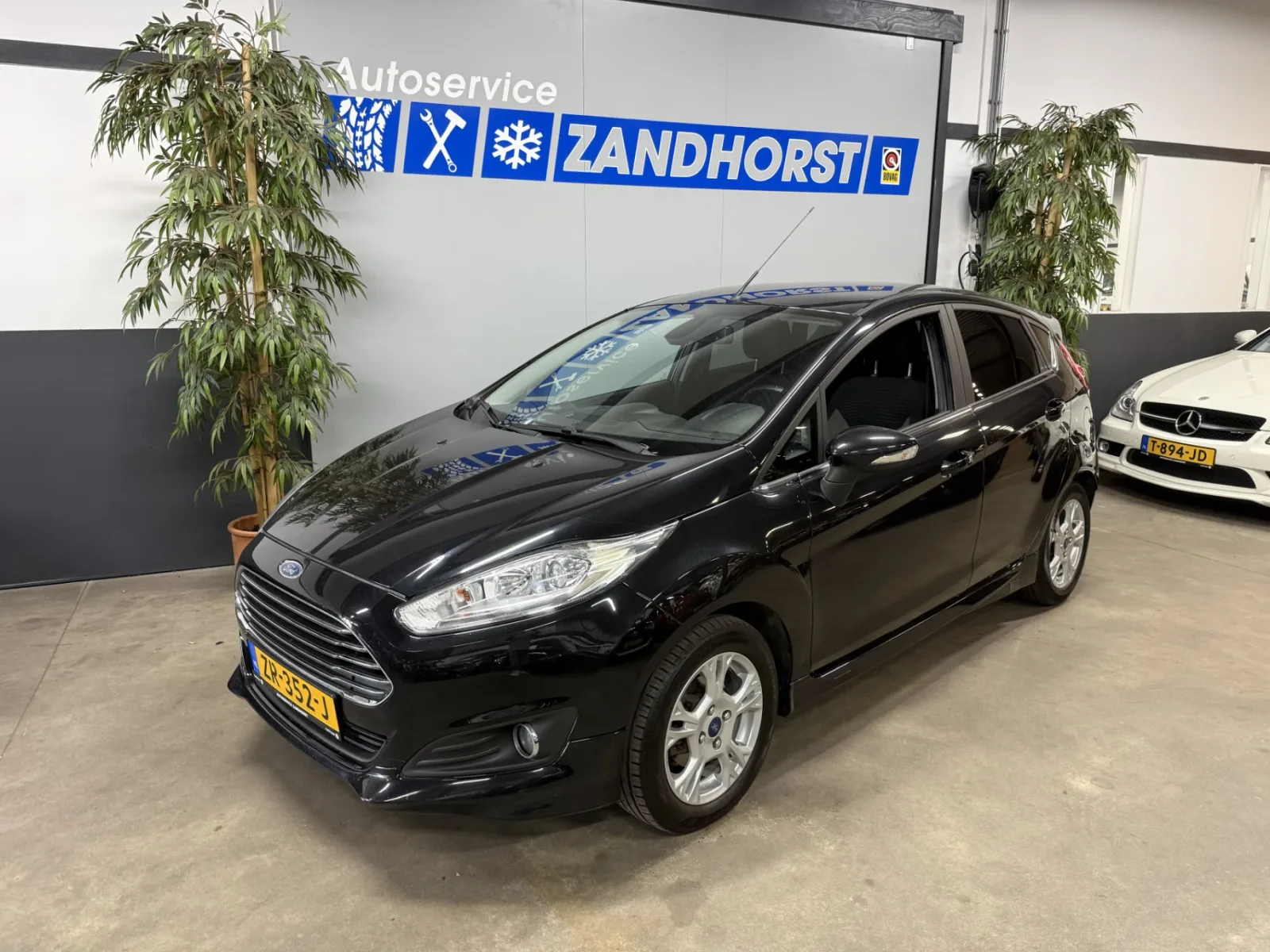 Ford Fiesta (2014) — foto 1