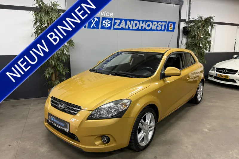 Kia Pro_cee'd (2008)